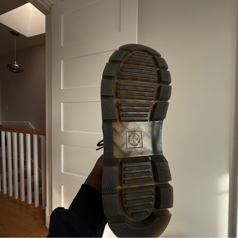 Dr. Martens Reeder Shoe Men’s - Picture 5 of 6